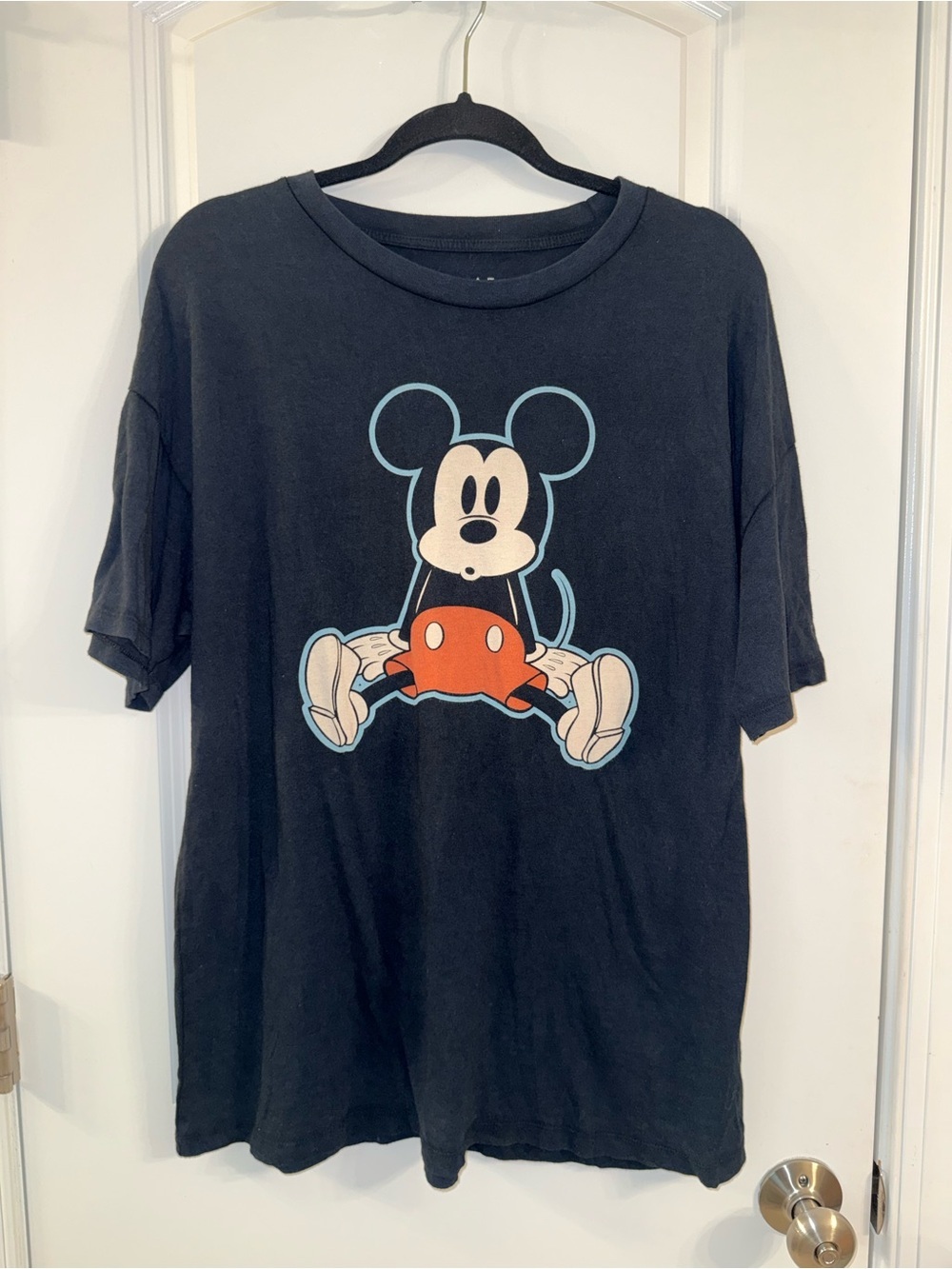 Ae X Mickey Mouse Oversized Graphic Tee - Classic Disney Print (M)